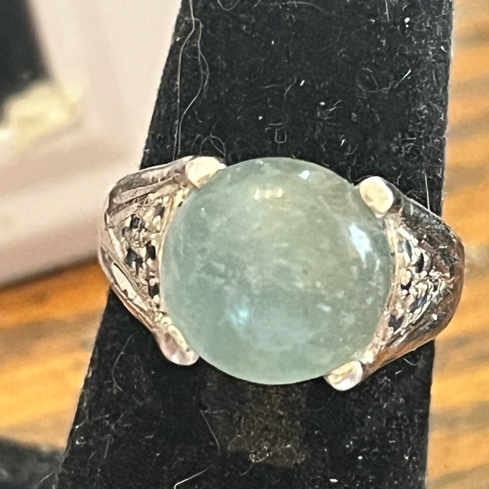 Sterling silver Cabachon aquamarine ring